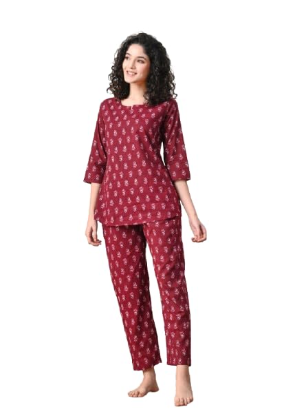 Image of Ichaa Women's Cotton Printed Round-Neck Night Suit Set with Pocket