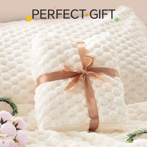 BEDELITE Fluffy Twin Comforter Set - Beige Fleece Soft Comforter for Twin Size Bed, Luxury Warm Bedding Set for Winter, Fuzzy Bed Set 2 Pieces (1 Comforter, 1 Pillowcase)