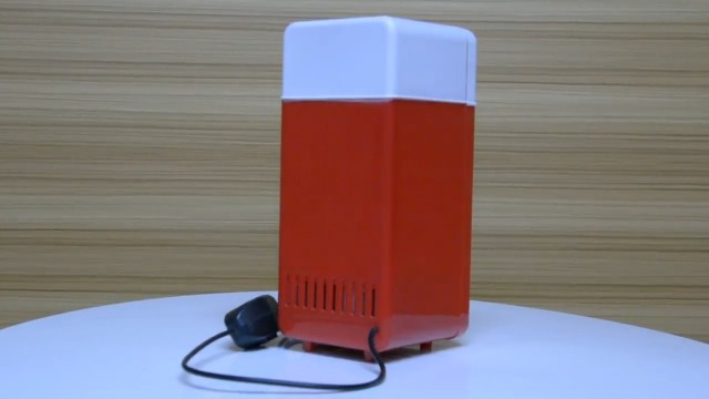 Mini Frigo USB 5V - Chauffe Et Refroidit, Pour Bureau, Voiture, Chambre (rouge/noir)
