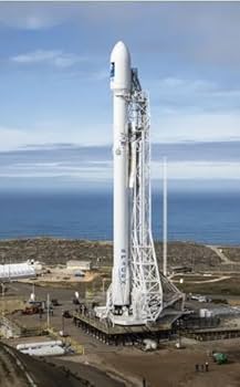 SpaceX Falcon 9 ロケットモデル SpaceX Falcon 9 - Scale Replica Model Rocket | Estes Rockets