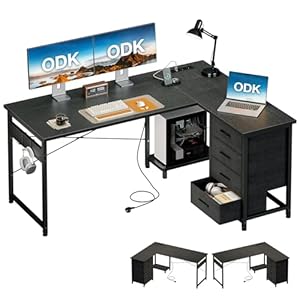 ODK Eckschreibtisch mit 4 Schubladen, 135×100 cm Schreibtisch L Form mit Steckdose und USB-Ladeanschluss, Reversibler Schreibtisch mit Stauraum für Homeoffice und Gaming, Schwarz