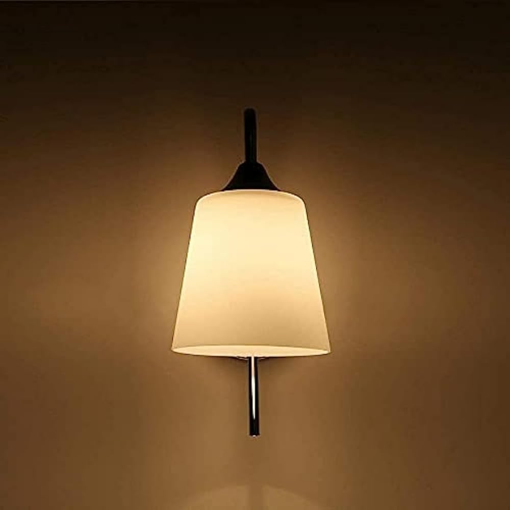Biały szklany klosz chromowany kinkiet ścienny E27 E27 współczesne oświetlenie ścienne do jadalni, sypialni, szafki nocnej, restauracji, schodów, korytarza