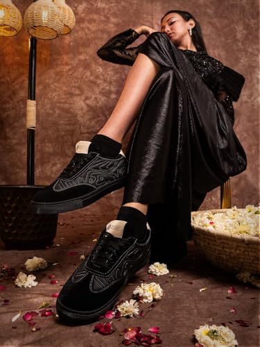 Image of Bacca Bucci Women RANGREZA Ethnic Sneakers for Indian Festive & Ethnic Wear