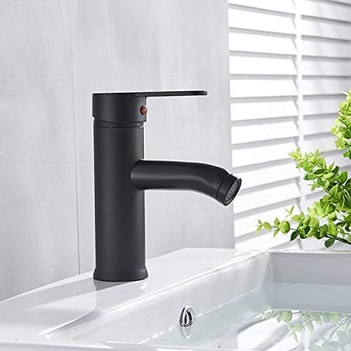 Robinet mitigeur noir mat monotrou idéal pour sublimer une salle de bains familiale