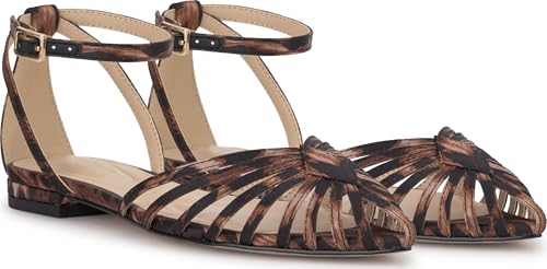 Jessica Simpson Eulean exprimez votre audace avec ces talons en satin léopard