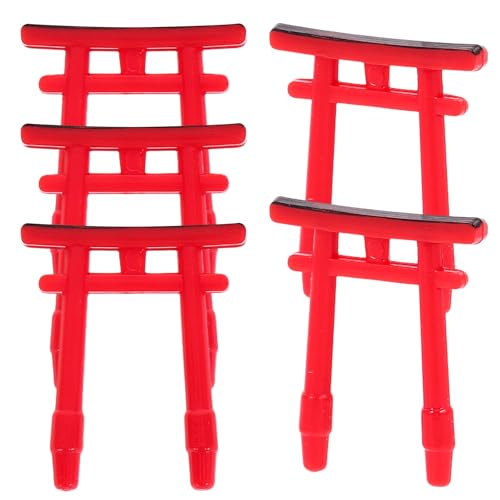 Portes Torii japonaises miniatures pour créer un micro paysage zen sur votre pelouse