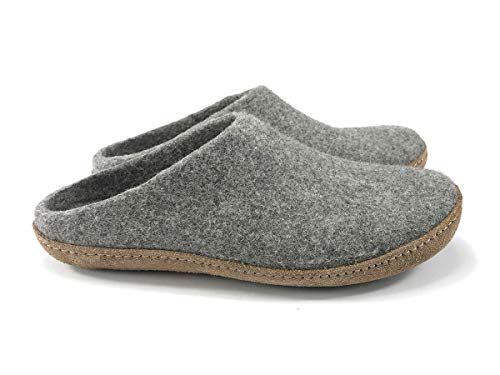 Handmade Wool Felt Slippers with Arch Support and Leather Sole3