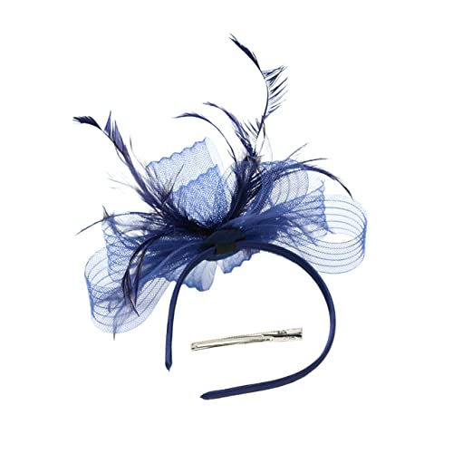 Chapeau de thé en maille pour sublimer une coiffure de mariage sans coiffeur