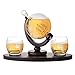 AMAVEL Set de Decantador para Whisky con Forma de Globo Terráqueo y 2 Vasos de Whisky de Diseño sobre Bandeja - Decantador con Cierre Hermético Capacidad 850 ml