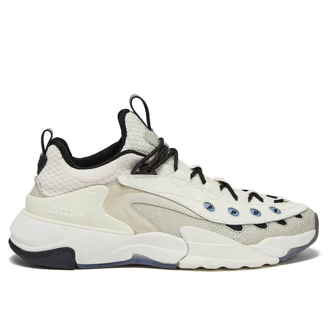 新品未使用　AND1 marauder 30周年　28.5 Amazon.com | AND1 Marauder Men's Basketball Shoes, Casual