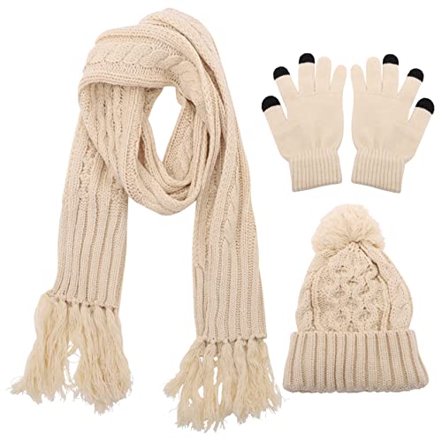 Bonnet en tricot d'extérieur et écharpe assortie pour affronter les pistes de ski cet hiver