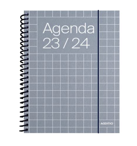 Additio - Agenda Escolar 2023-24 | Universal | Semana Vista | De Septiembre 2023 A Julio 2024 | 12,5 X 17 Cm | Papel Ecológico | Espiral | Cierre Goma Elástica | Porta-Bolígrafos | Adhesivos | Azul