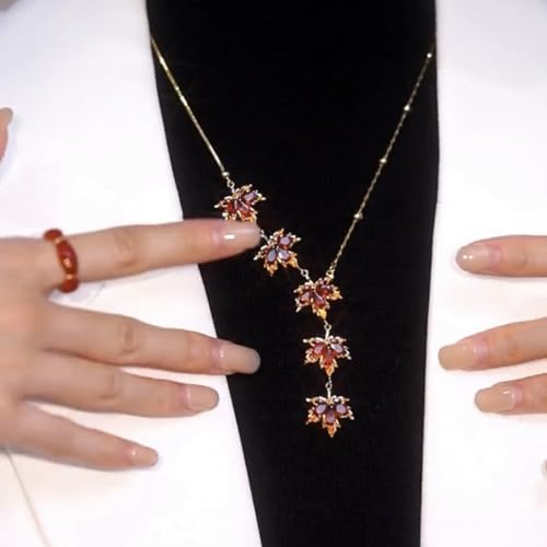 Sparkling Maple Leaf Pendant Necklace Crystal Cubic Zirconia Autumn Fall Leaves Adjustable Chain Necklaces Dainty Thanksgiving Christmas Jewelry Gifts for Women2