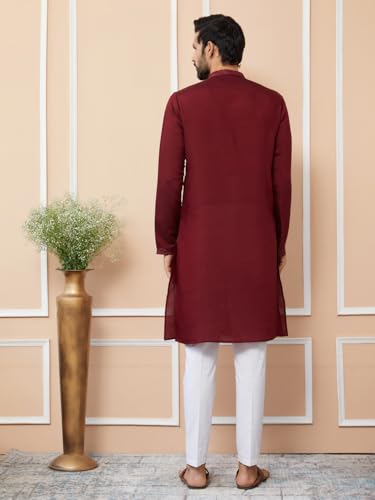 Image of See Designs Men's Long Sleeve Mandarin Collar Side Slit Off-White Embroidered Chanderi Silk Straight Kurta