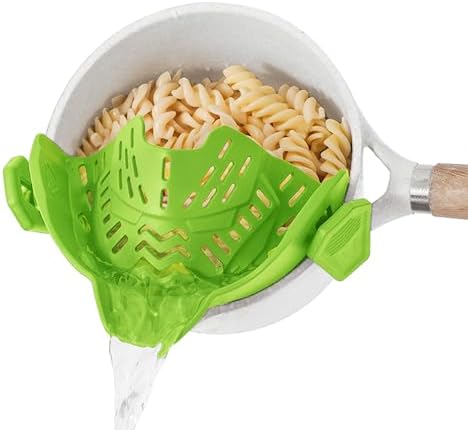 Adjustable Silicone Clip-On Colan...