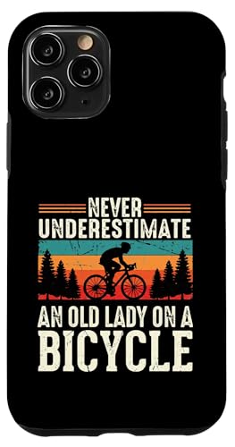 Never Underestimate an Old Lady On A ���]�� �T�C�N�����O �o�C�N �X�}�z�P�[�X iPhone 11 Pro �p