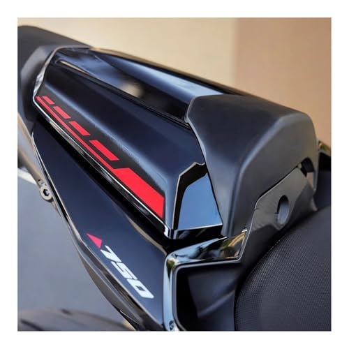 Hornet CB750 accessoires : carénage queue et capot de siège arrière carbone - 5