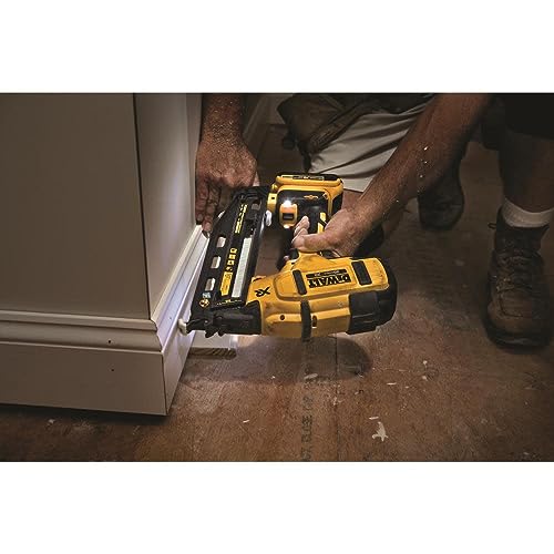 DEWALT 20V MAX* XR Finish Nailer, Angled thumbnail 2