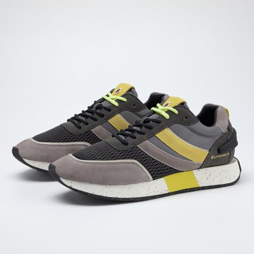 Image of ELHANN.H The SJ688 Sneaker Combines Simple Lines with a Dynamic Style. The MKX Finish of its Midsole Brings a Vintage Look to the Shoe.