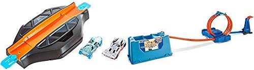 Hot Wheels FXB53 iD Race Portal, Multicolour with GGP93 Deluxe Stunt Box Giftable Set 15 Feet 36 Pieces Track Connectors and Curves, Multicolour
