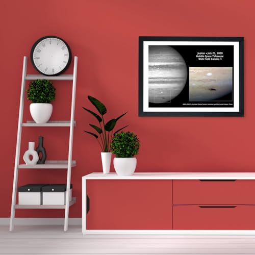 Affiche encadrée Jupiter Impact Hubble décoration murale espace Medium - 4