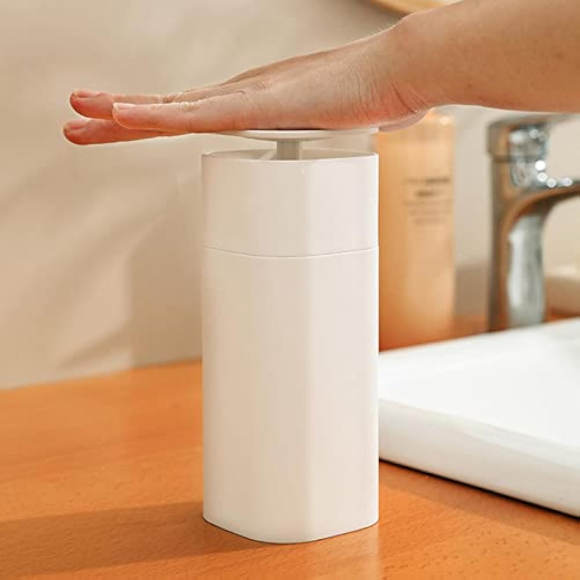 Push Down Pump Dispenser Hand Soap Pump for Toilets