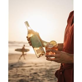 Discover Aluna Tropica | Spiced Pineapple, Pandan Leaf & Exotic Lemongrass Rum – Order a Premium Taste of Pan-Asian Elegance in Every Sip, 38% vol, 70cl