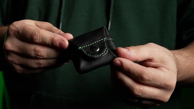 MJM Magic Color Code Coin Purse Green by Bob Kohler - Trick