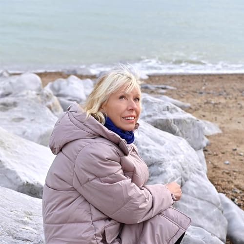 Page de couverture de Season 2 Ep 1: BARB JUNGR