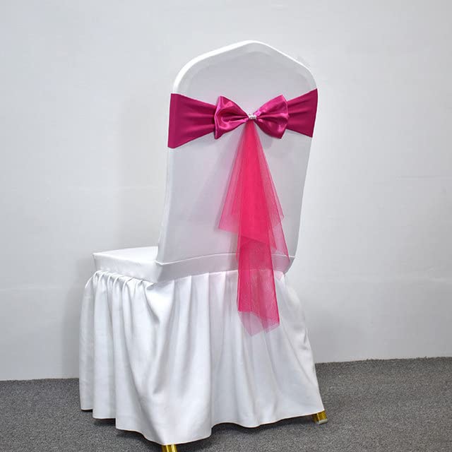 Lazos para fundas de silla perfectos para decorar banquetes románticos de compromiso