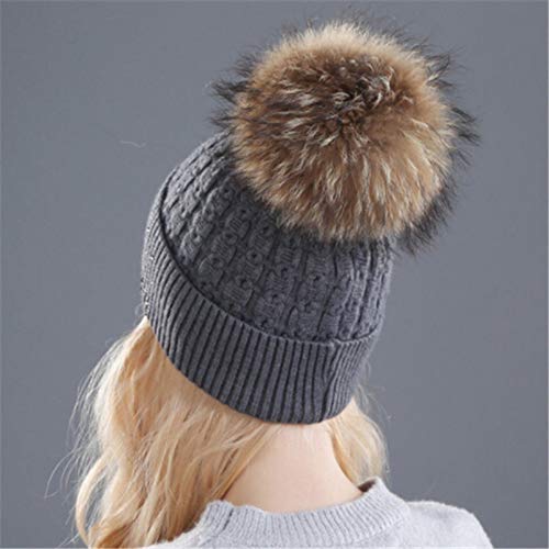 Chapeau d'hiver thermique pour femmes avec mailles tricotées denses
