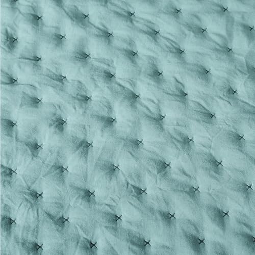 Image of Amazon Basics Brushed Microfiber Quilt Set, Extra Soft with Natural Texture, 3-Piece, Queen /Full, Blue