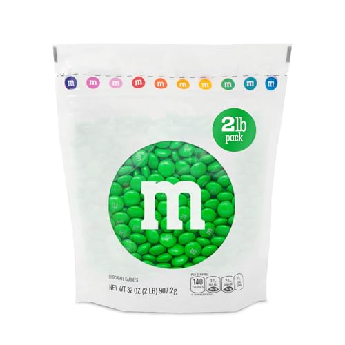 M&M’S WORLD Green Milk Chocolate Candy,2lbs of M&M'S Resealable Pack for Candy Bars,Christmas,St. Patrick's Day Parties,Birthdays,Graduations,Dessert Tables & DIY Party Favors,Bulk Chocolate