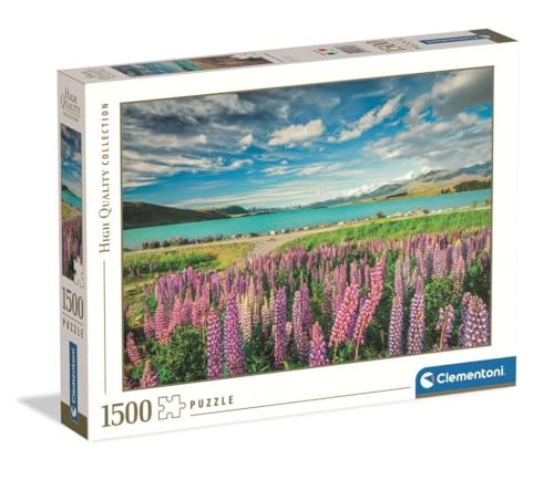 Clementoni - Puzzle pour Adultes 1500 Pièces, HQC Lupins at Lake Tekapo Fabriqué en Italie, 31728
