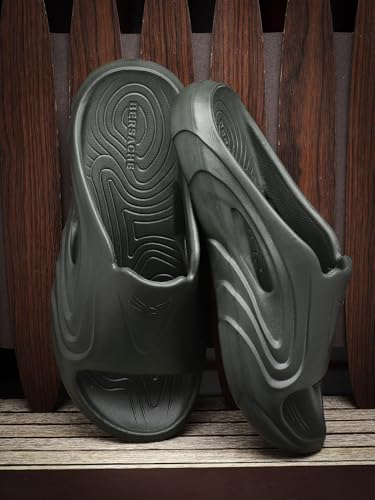 Image of BERSACHE Extra Soft Classic Casual with Back Strap Regular wear with Ultra Soft & Flexibility Technology Clog for Men's & Boy's