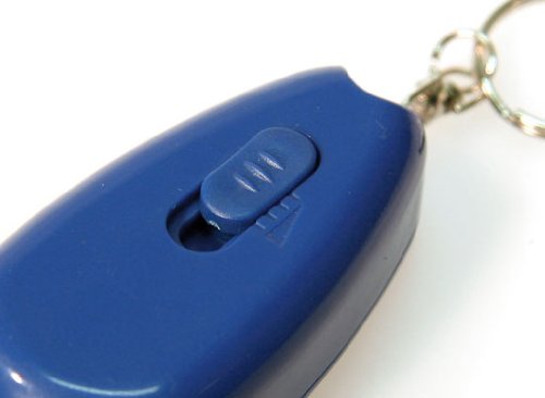 Kerbl 82439 Clicker 4-tönig 7 x 3.5 x 2.5 cm, 1 Stück (1er Pack)