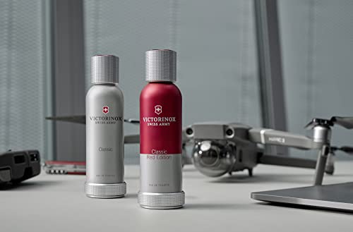 Victorinox Swiss Army Classic Red Edition, woda toaletowa dla mężczyzn, perfumy z jagodami i lawendą, dynamiczne i aromatyczne, wegańskie, 100 ml, V0001247
