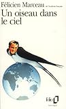 Un oiseau dans le ciel