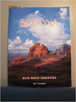 Paperback Sedona: Red rock country Book
