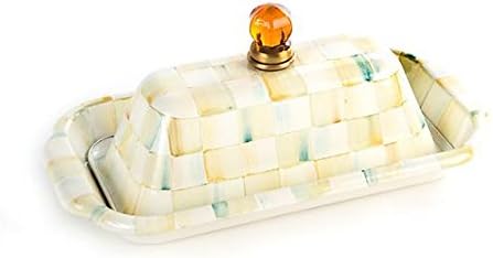 piatto di burro con pomelli