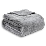 Serenhom Super Soft Cozy Faux Fur Throw Blanket, 50x70 Inches, Plush & Fluffy for Couch, Bed, Sofa, All-Season, Furry & Shaggy, Ideal for Living Room Décor, Camping, Travel, Star Light Grey