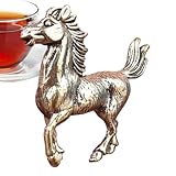 Construction robuste en métal : Les statues de cheval déco sont fabriquées en métal résistant à l'humidité pour une excellente longévité et une décoration intérieure polyvalente. Leur design intemporel convient à de nombreux espaces comme le bureau, la cheminée ou la bibliothèque, offrant une touche décorative raffinée et résistante.