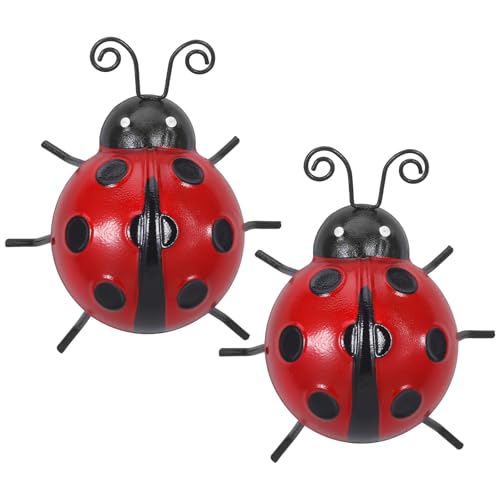 GARIOUANS 2pcs Metal Ladybug Statue Decor Iron Hook, Red Outdoor Wall Sculptures for Garden and Fence, Adorable Vivid Ladybug Wall Art for Patio and Lawn Decoration
