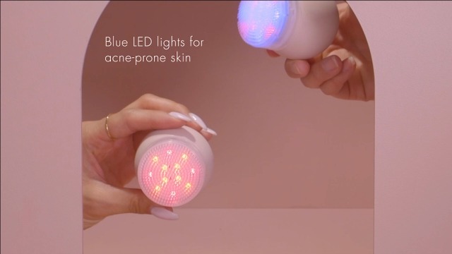 Amazon.com: Vanity Planet Blue LED Silicone Face Scrubber - Deep