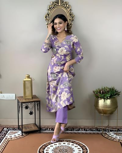 Image of GoSriKi Women's Cotton Blend Printed Kurta with Pant
