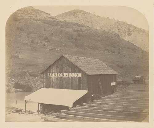 Tableau vintage de chambre Benton Mills par Watkins : sublimez un grand pan de mur vide