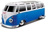 Bulli forever: Mit dem kultigen VW Bus Samba in detailgetreuer zweifarbiger Lackierung kommen große und kleine Motorsport-Fans voll auf ihre Kosten