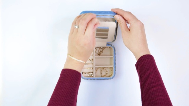 Benevolence LA Plush Velvet Jewelry Box | Travel Jewelry Case Organizer with Mirror | Featured in Oprah's Favorite Things | Best Gifts For Daughter, Girlfriend, Mom | Gifts For Her - Emerald