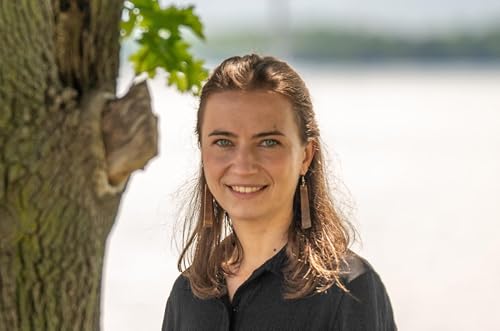 CCE shares strategies for building a resilient future in ag Podcast Por  arte de portada