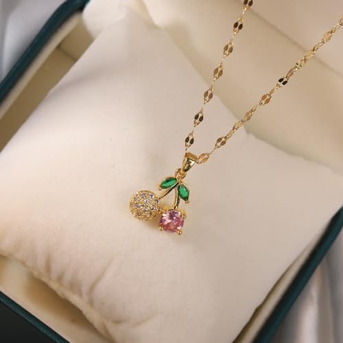Micro-incrusté de cerises pour ce collier d'été haut de gamme aux détails raffinés